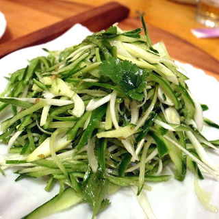 老虎菜(滕記鉄鍋炖(とうきてつなべどん))