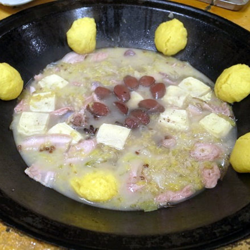 杀猪菜(滕記鉄鍋炖(とうきてつなべどん))