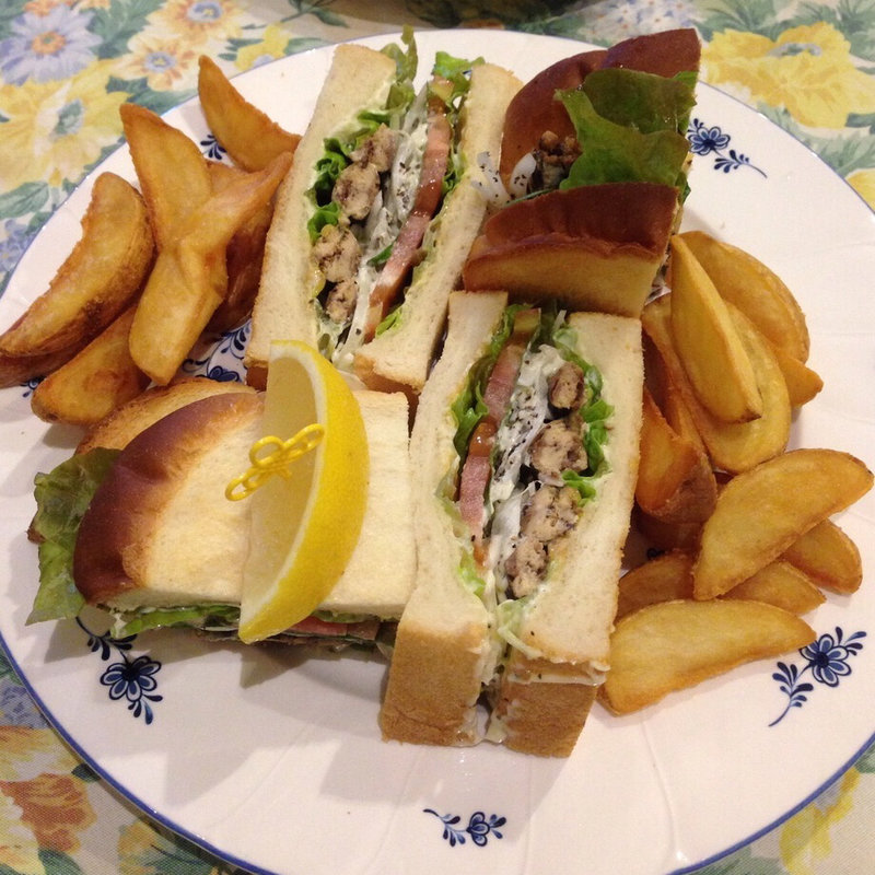 オイルサーディンサンド(スリーチムニーズ)