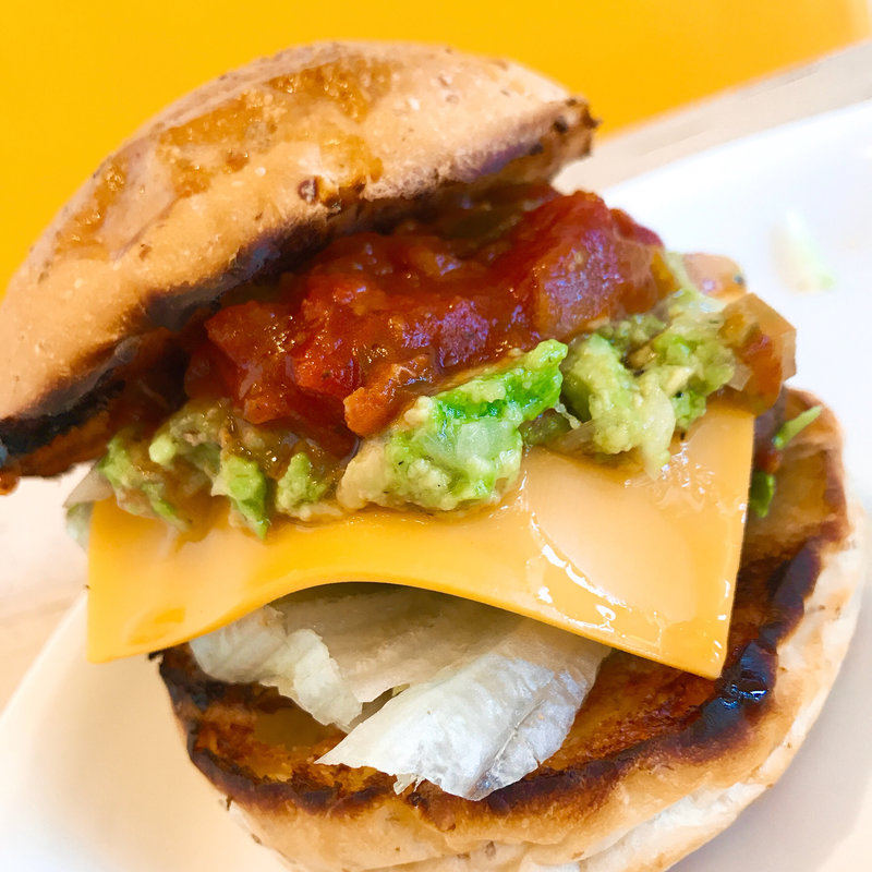 メキシカンサルサバーガー(SON HOUSE(サンハウス）【アメリカンスタイルのハンバーガーのお店】)