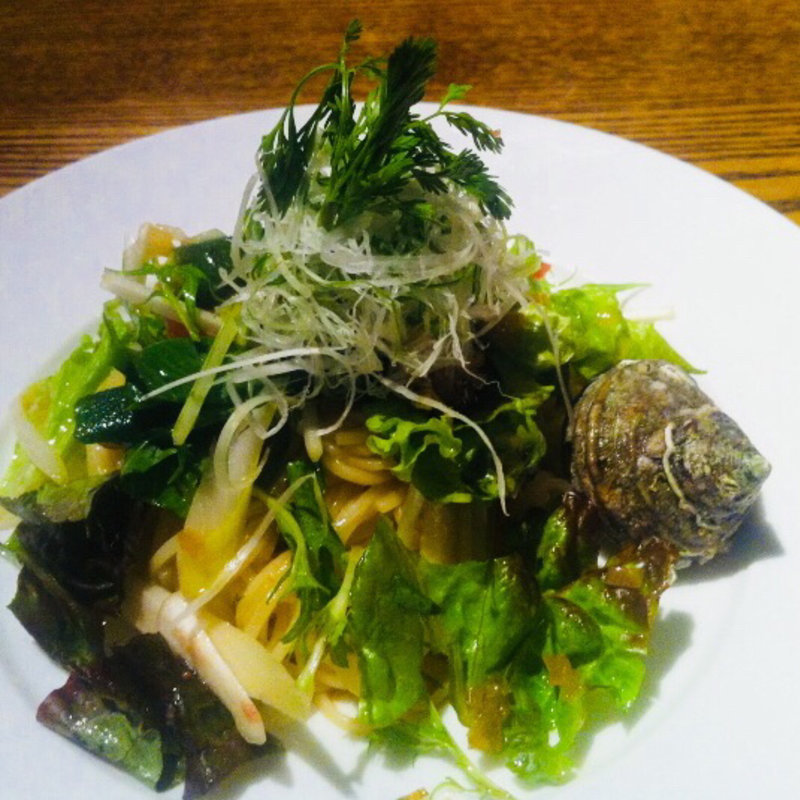 海鮮と旬の野菜のアバロンソース涼麺(福鼓楼)