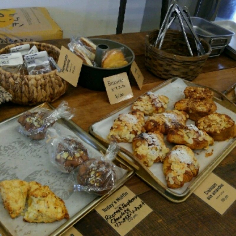 パン(スィートサンクチュアリ・イソ浅草店)