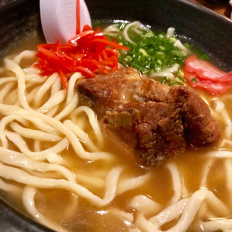 沖縄ソーキそば(沖縄風居酒屋 絆)