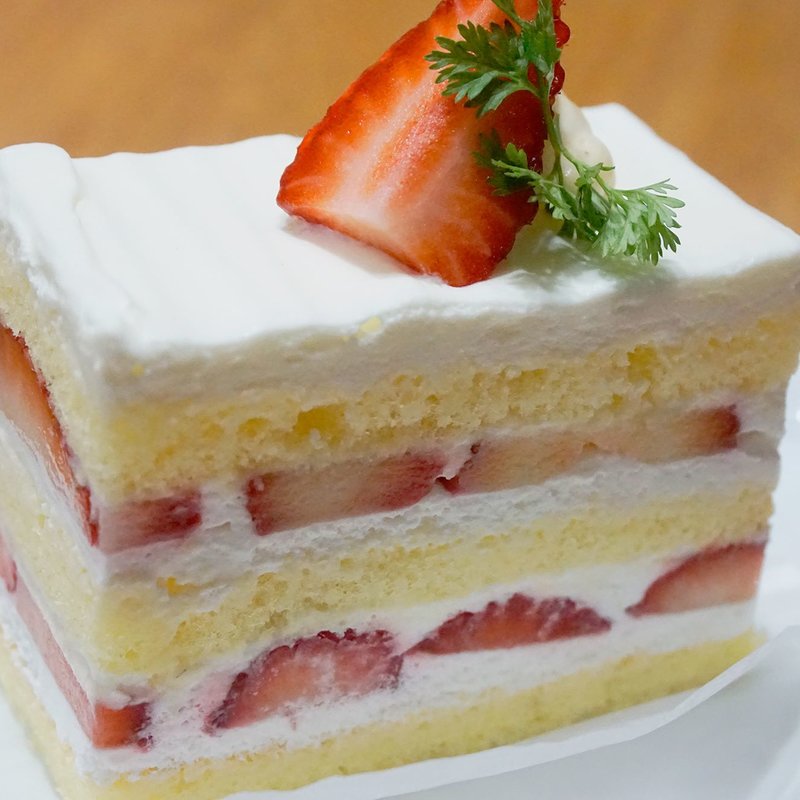いちごのショートケーキ(桃川菓子店)