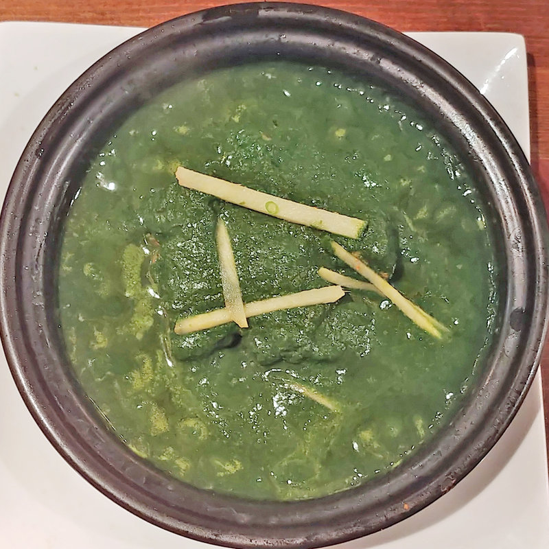 ほうれん草チキンカレー(GARA スパイスレストラン 池袋店)