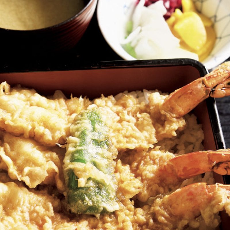 大海老天重（味噌汁、香の物付き）(てんぷら 菊亭)