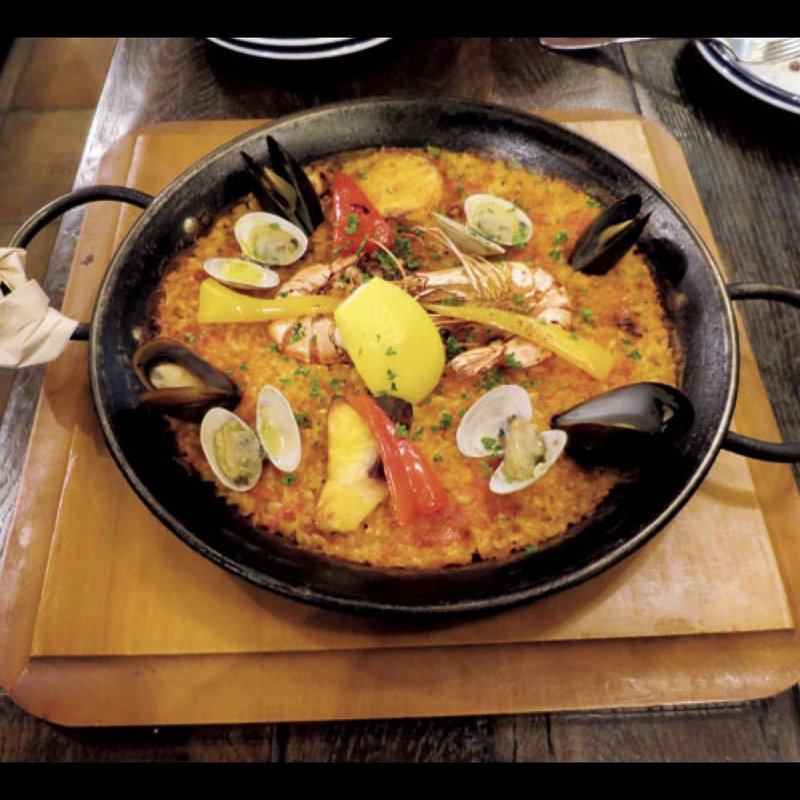 漁師風魚介のパエリア(ANCLAR)