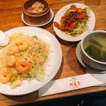 炒飯と油淋鶏セット(青龍門 横浜みなとみらい店 （セイリュウモン）)