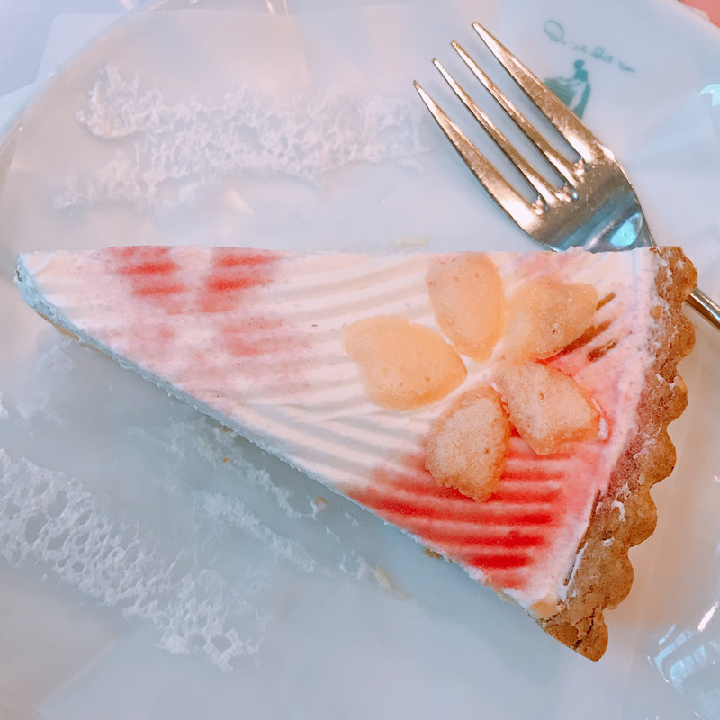 なると金時里むすめと胡麻のタルト(キルフェボングランフロント大阪店)