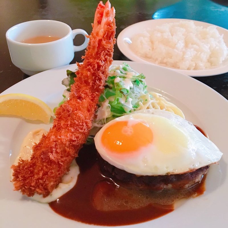 A定食 (ハンバーグ＆エビフライ)(洋食　かりん )