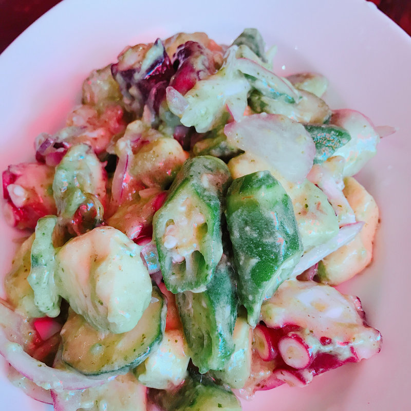 タコとアボカド、オクラのサラダ(フレーゴリ)