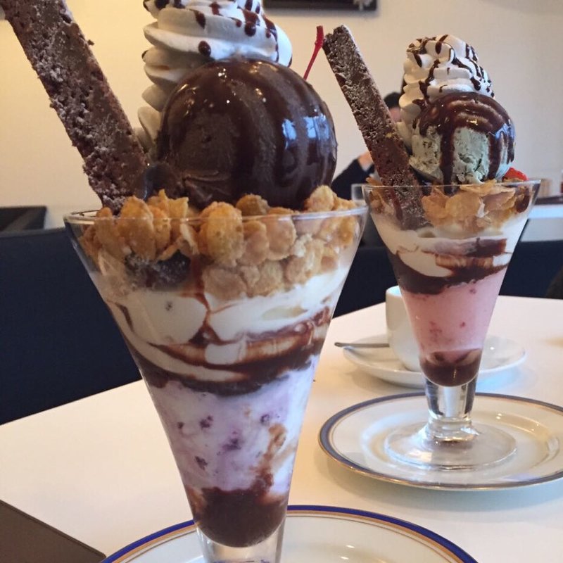 ブルーベリーブラウニー パフェ(からふね屋珈琲店 三条本店 )