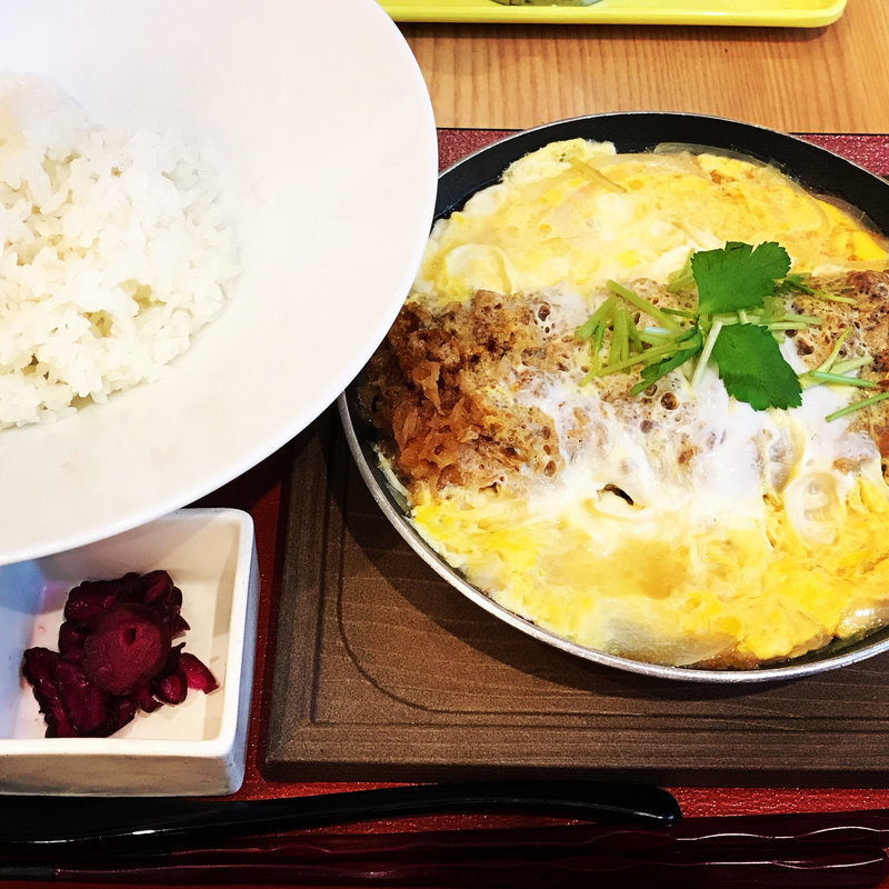 特撰やわらかヒレかつ丼(とんかつ 新宿さぼてん ルクア大阪店)