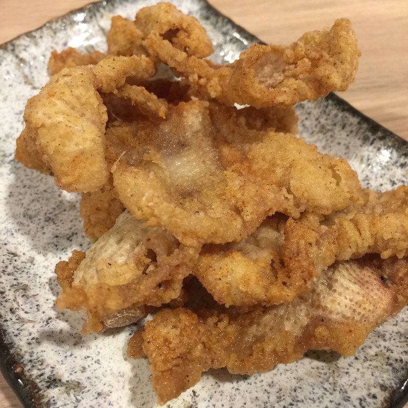鶏皮の唐揚げ(五の五)