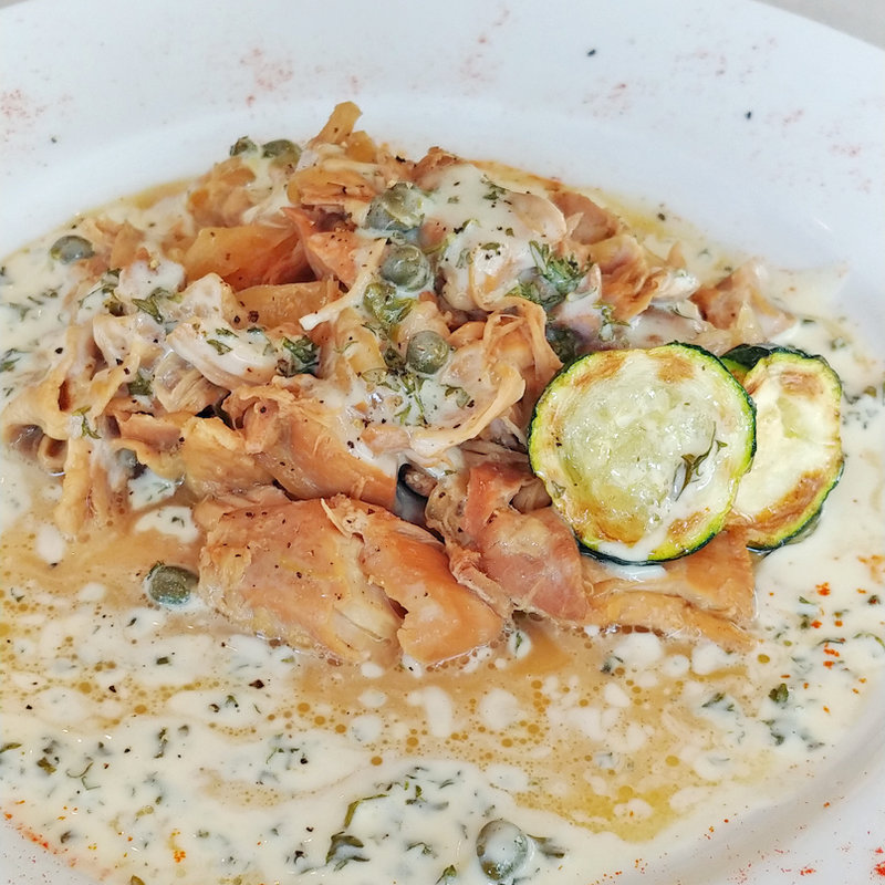 鶏もも肉のさっぱり煮～レモンクリームソース～(natural kitchen yoomi)