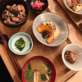 日替わり一汁三菜 ブラウンライス Brown Rice の口コミ一覧 おいしい一皿が集まるグルメコミュニティサービス Sarah 日替わり一汁三菜 ブラウンライス Brown Rice の口コミ一覧 おいしい一皿が集まるグルメコミュニティサービス Sarah