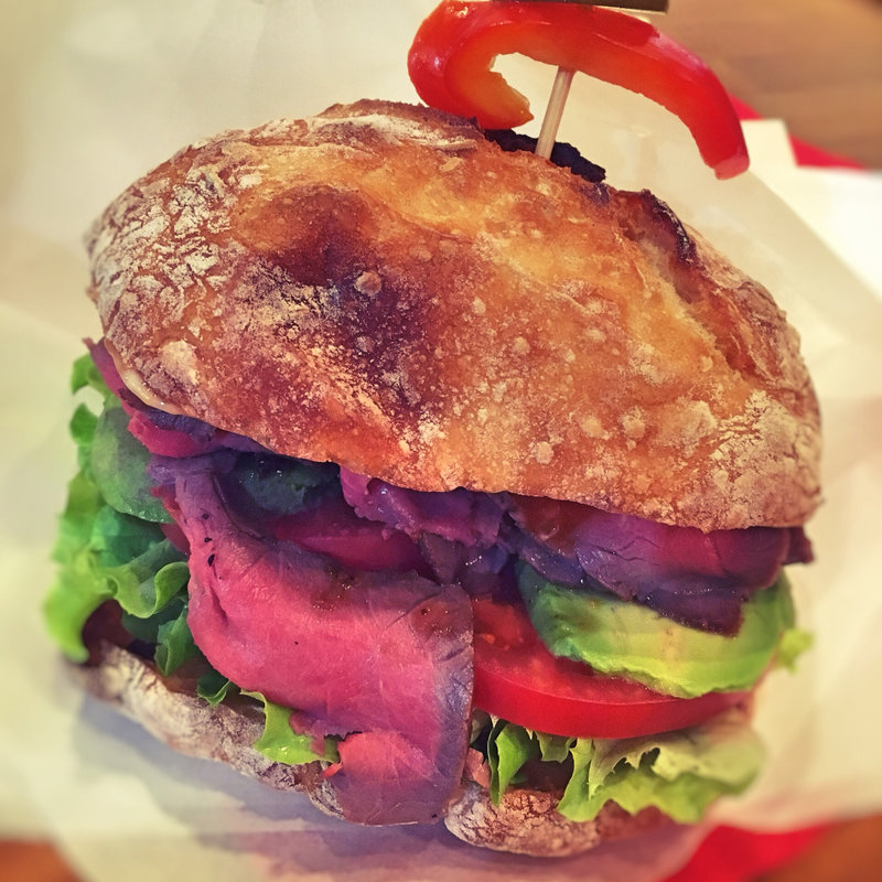 sandwich(低温加熱、しっとりローストビーフ(80g))(鉄板 肉バル コングラッツ藤崎)