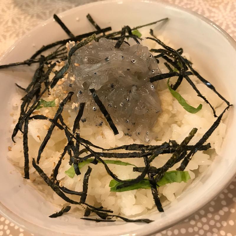 生しらす丼(麺物語 つなぐ)