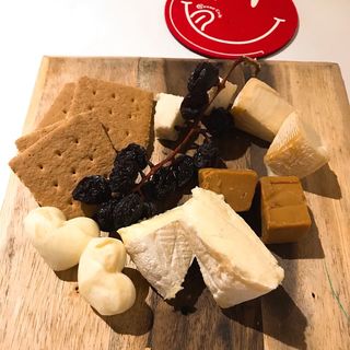 選べる3種のチーズ盛り合わせ(Cheese Cafe)