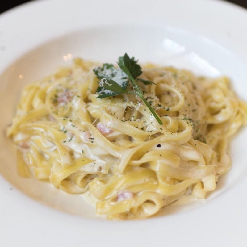 クアトロフォルマッジのフェットチーネ(Aglio （アーリョ）)