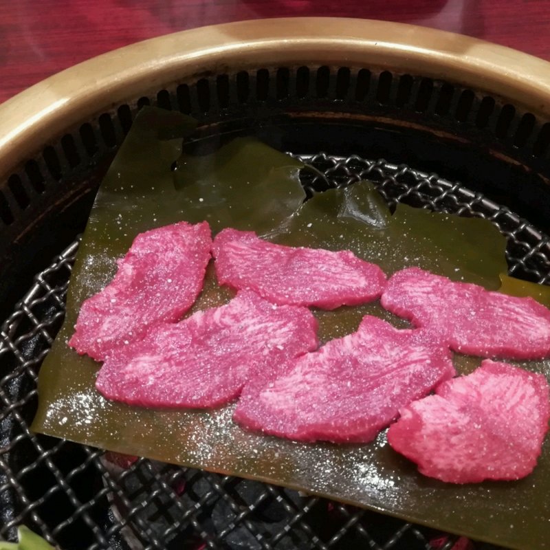 タン昆布締め(新東京焼肉 遊心 浜町本店)