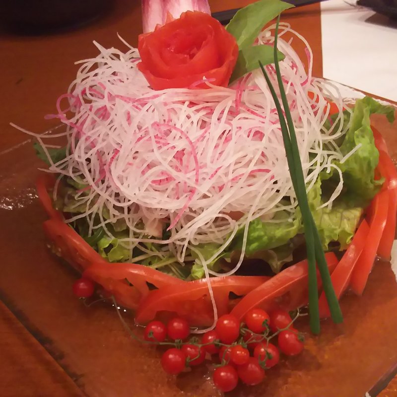 梅風味のささみサラダ(近松 秋葉原店)