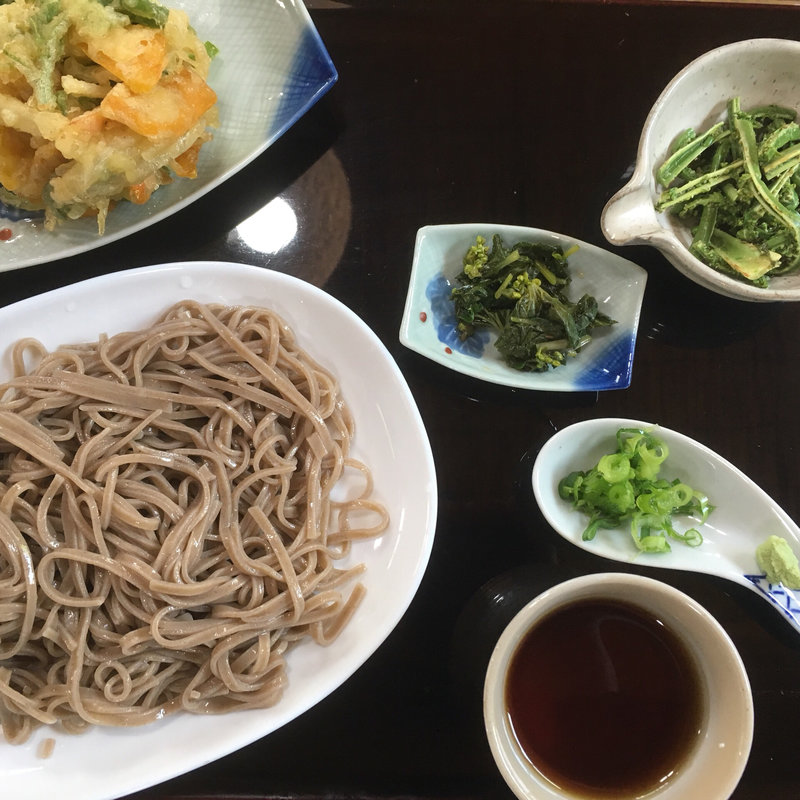 冷たいそば(いっぷく亭 （いっぷくてい）)