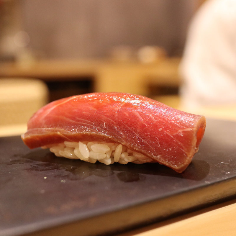 赤身漬け(鮨はしもと)