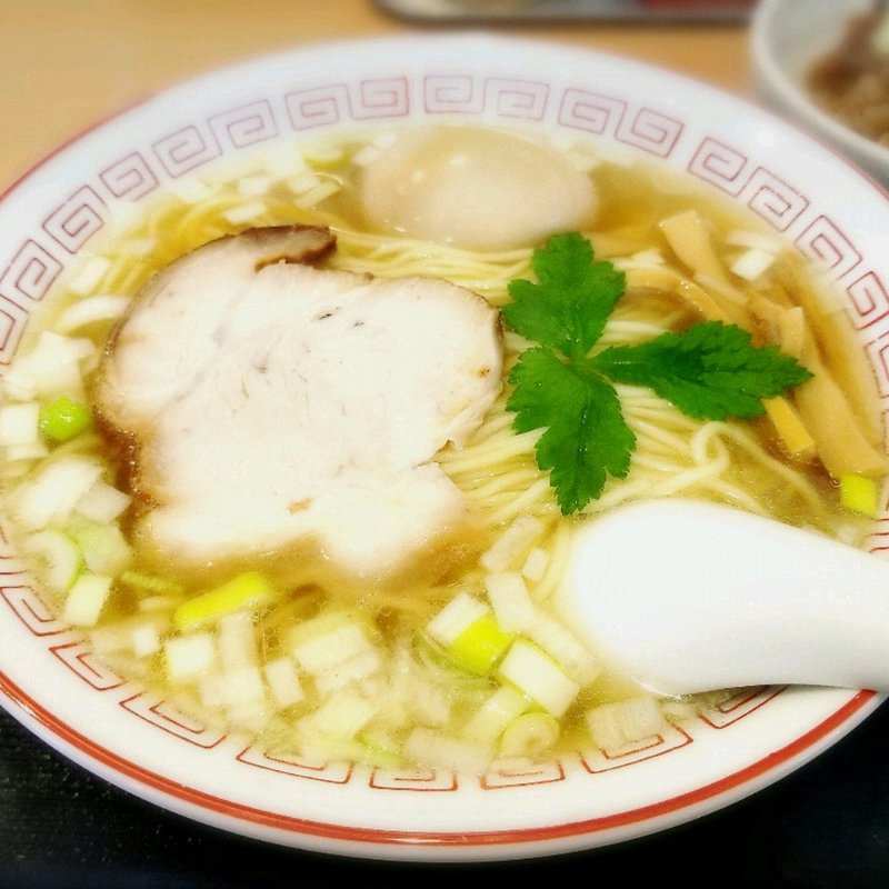 特製豚中華ソバ あっさり味玉入り(麺や二代目 夜来香 (いぇらいしゃん))
