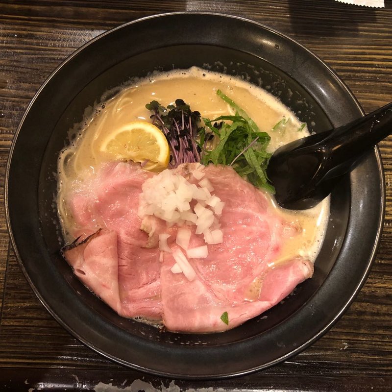 濃厚魚白湯(丿貫)