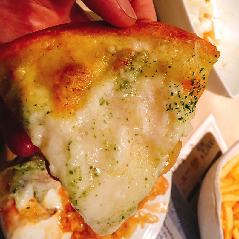 若鶏バジルクリームピッツァ(個室ダイニングオリオン （～orion～）)