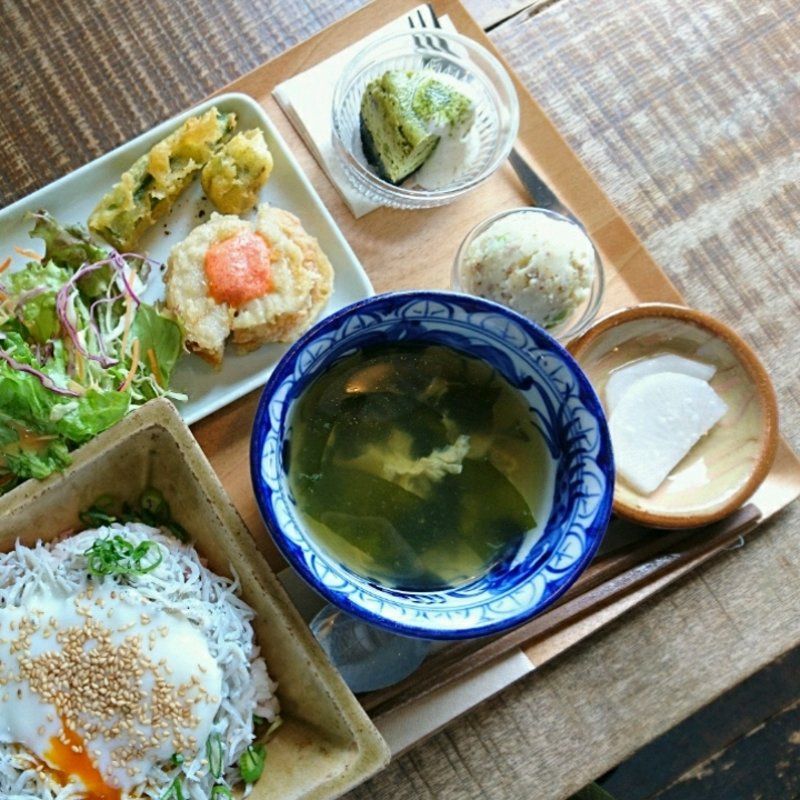 しらす丼スペシャルランチ(Cafe-nee （カフェニー）)