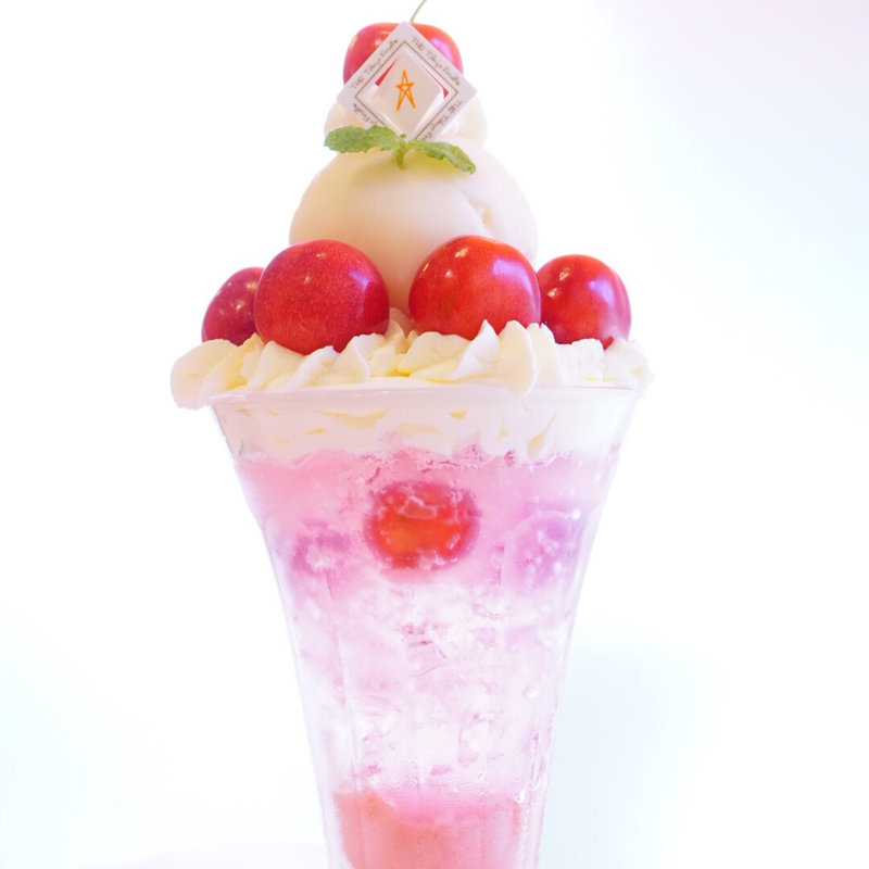 さくらんぼパフェ(THE TOKYO FRUITS)