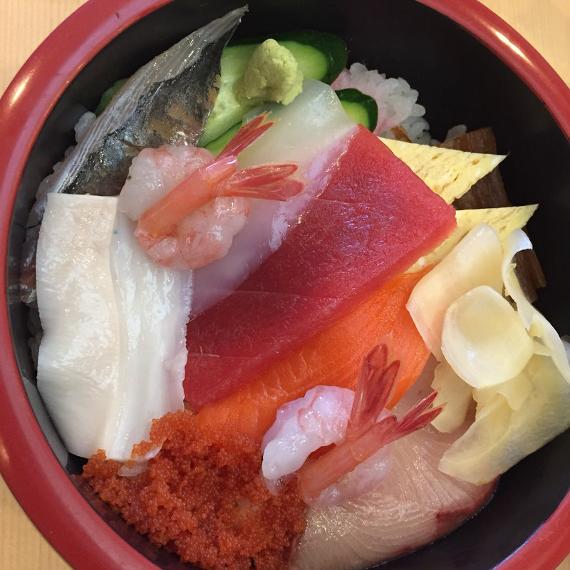 海鮮ちらし丼(いろは寿司 )