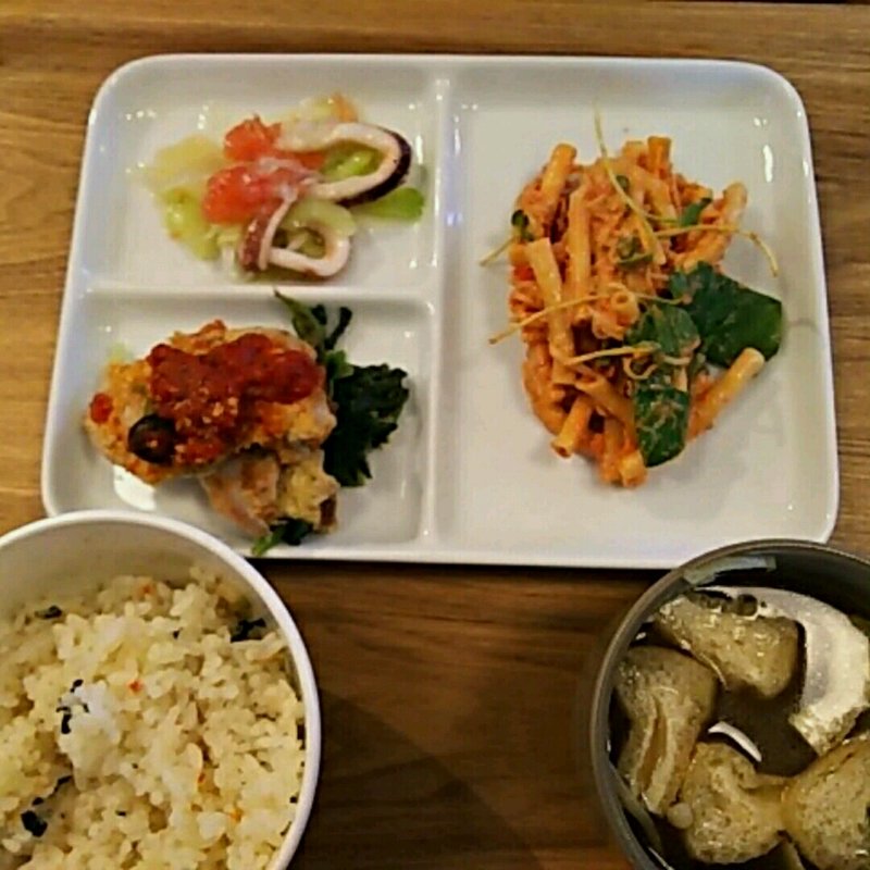 特製デリランチPLATE(MR. & MRS. CAFE)