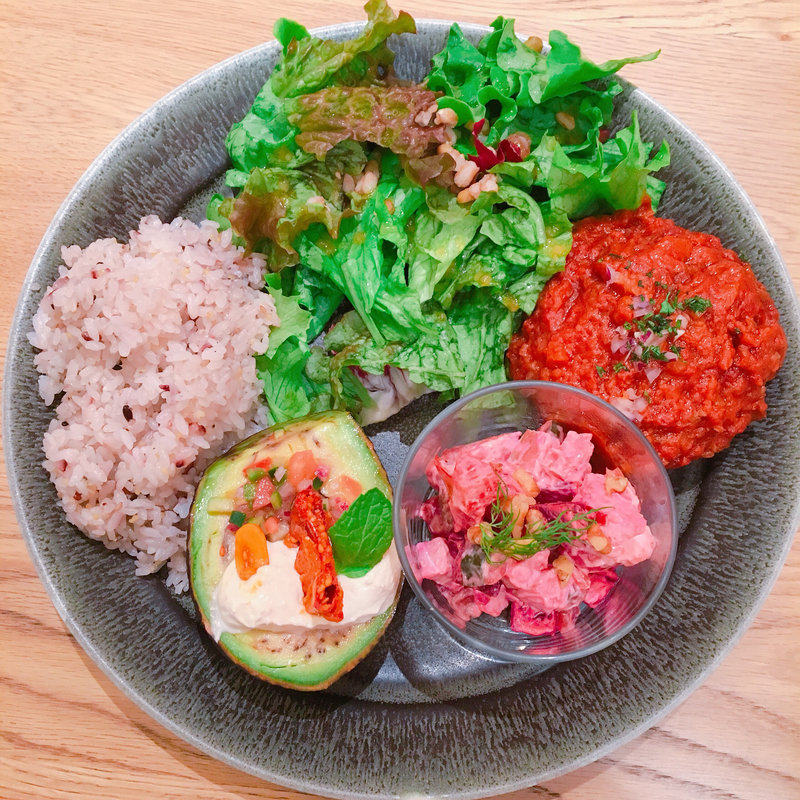 ハンバーグ + 2デリプレート(バルバラグッドスイーツテーブル)