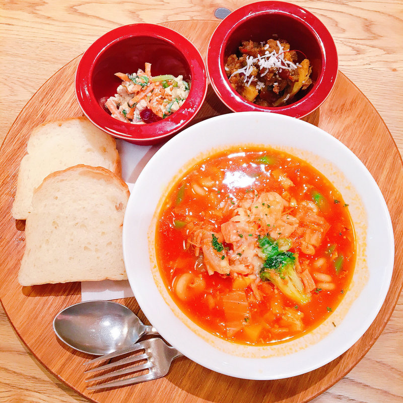 ショートパスタプレート(バルバラグッドスイーツテーブル)