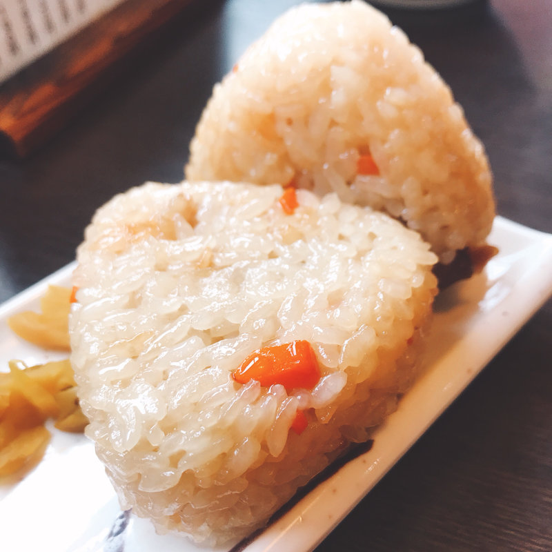 かしわおにぎり(こまどりうどん 那珂川店)