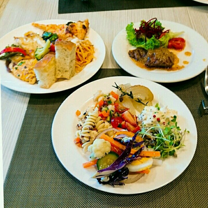 ビュッフェランチ(クラウンカフェ)