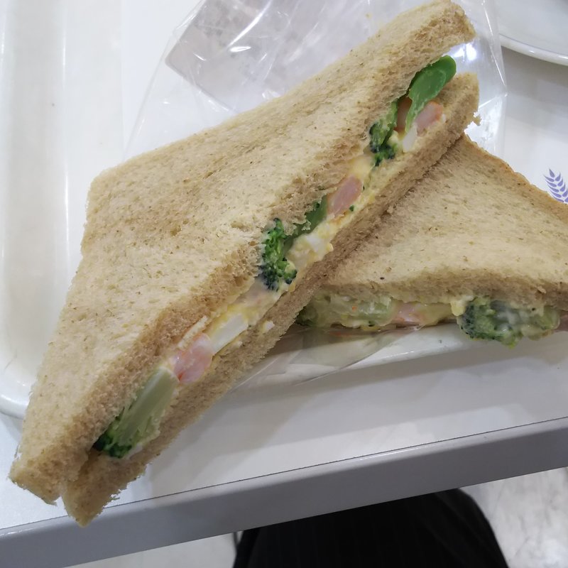 海老タルタルエッグサンド(VIE DE FRANCE Reve de Paris 蒲田店)