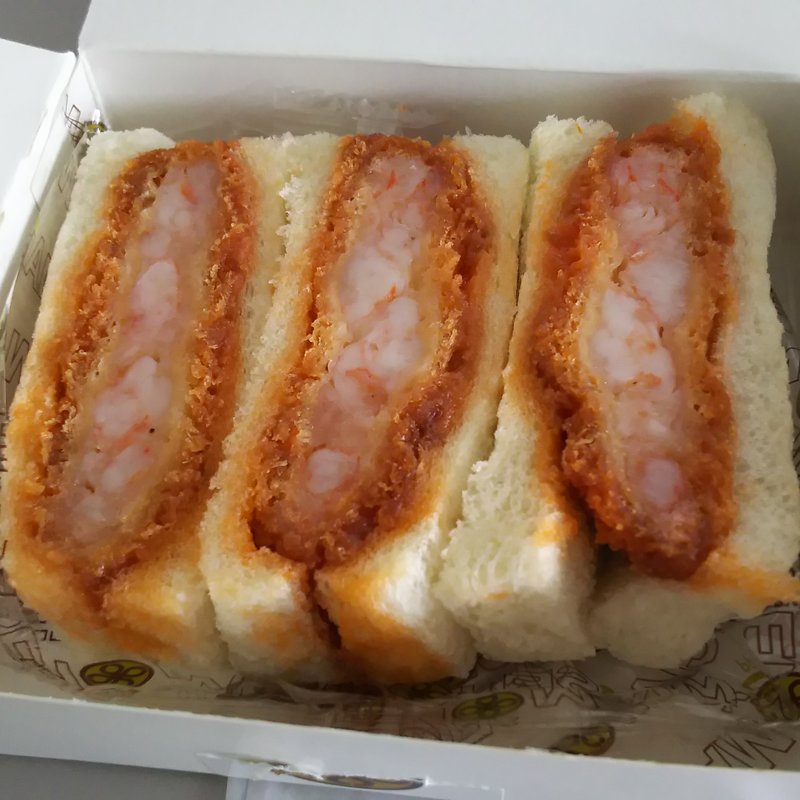 エビかつサンド（3切れ）(とんかつ まい泉 アトレ川崎店)