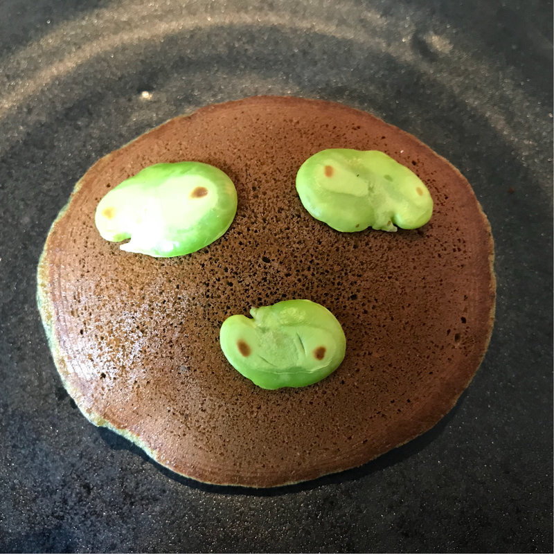 デザート そら豆 蓬 (ラ・ボンヌターブル)