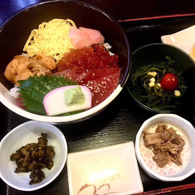 三色丼(海鮮処　森田 那珂湊店別館 )