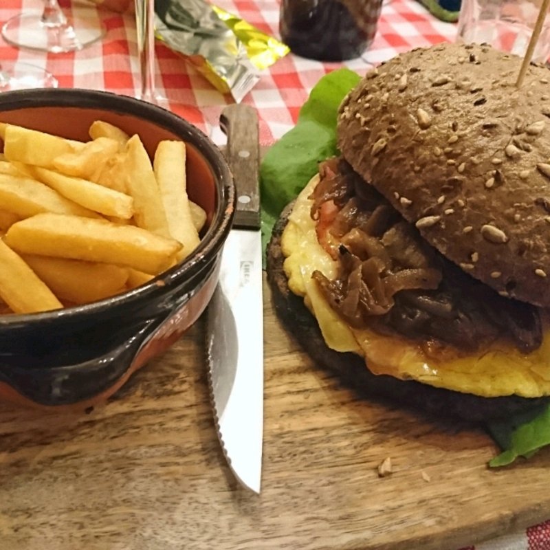 ハンバーガー(Trattoria dal Moro)