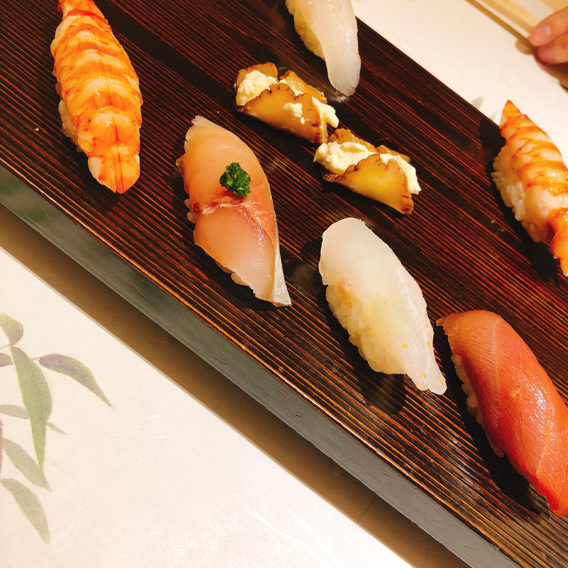 寿司4貫(鮨 青海)