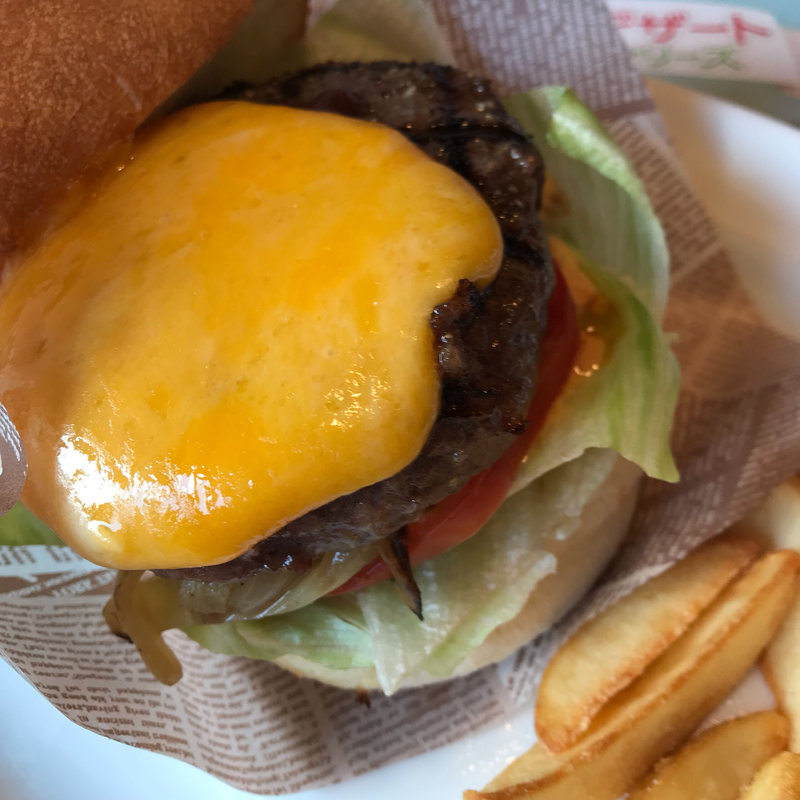 炭焼きチーズバーガー(炭焼きレストラン さわやか 磐田本店)