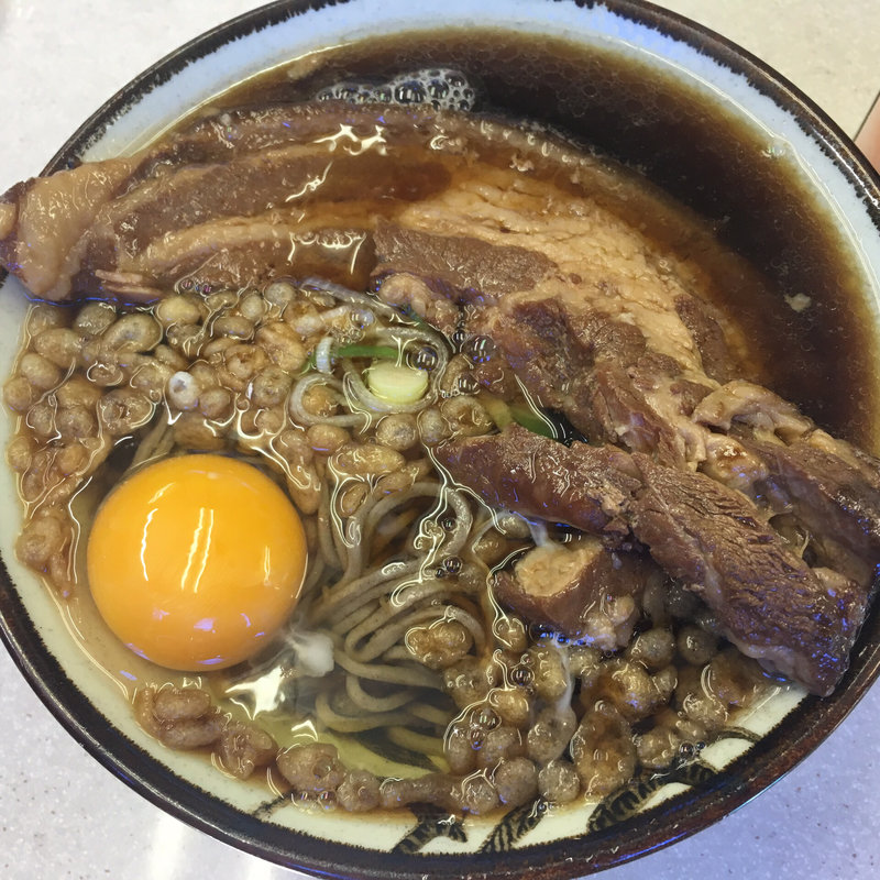 厚肉そば、生卵(豊しま 飯田橋店  )
