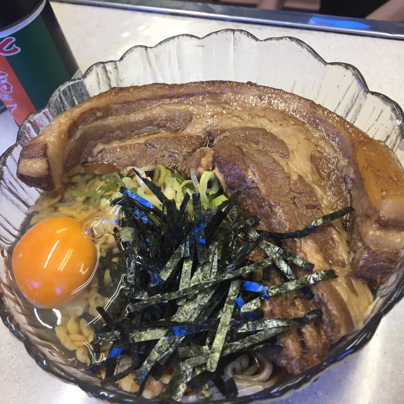 冷やし厚肉そば、生卵(豊しま 飯田橋店  )