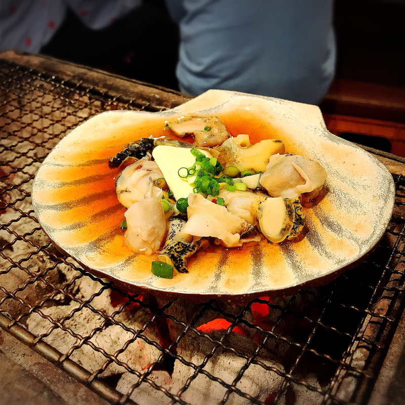 つぶ貝にんにく貝焼き(トロ函)