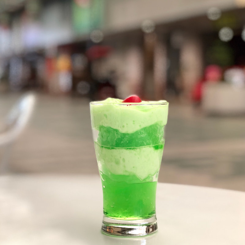 クリームソーダ(六花 （リッカ）)